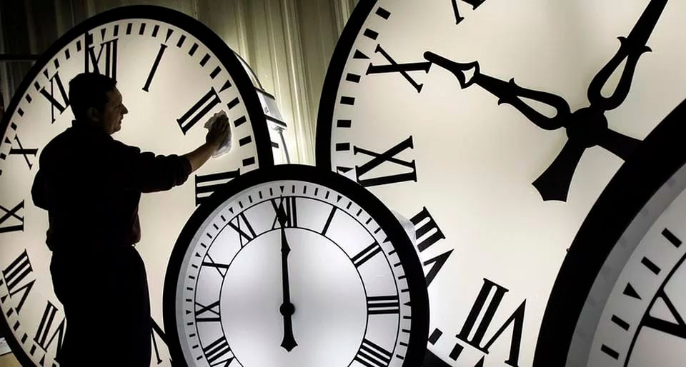 03 30 на часах значение ангельская нумерология